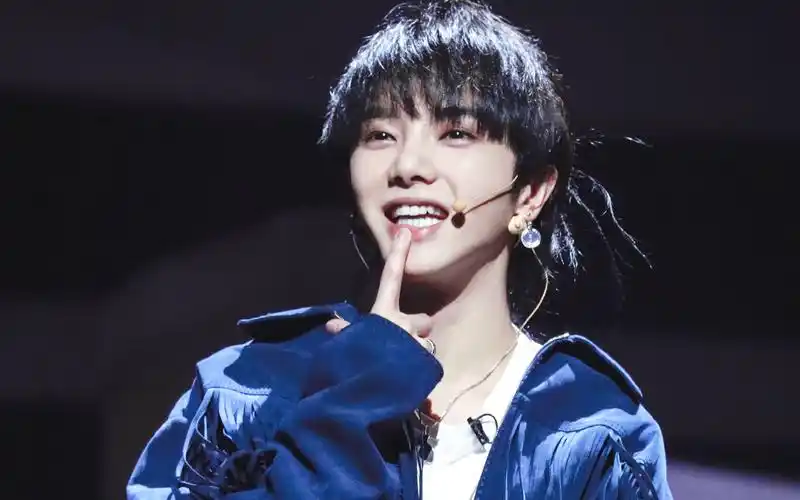 华晨宇个人资料:一位被"捧杀"的歌王