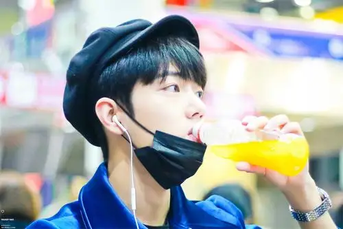 百闻不如一见是肖战 - 堆糖,美图壁纸兴趣社区