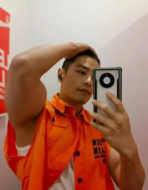 时光网讯由丁晟执导,凌潇肃,贾乃亮,金晨,张云龙,刘俊孝等主演,真实