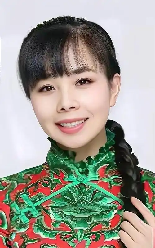 王二妮23岁成名放弃百万年薪下嫁农村如今咋样了