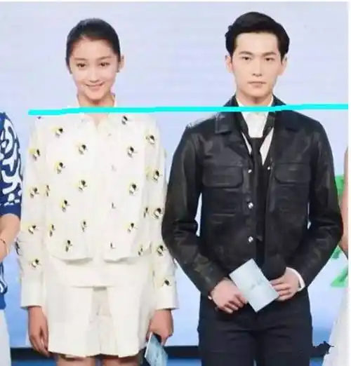 其实他和168cm的爽妹子站在一起还蛮和谐的~第二位是我们官宣180cm的