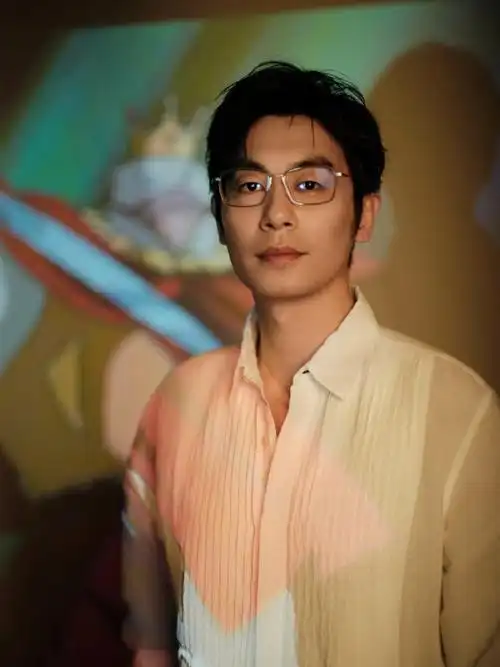 宫崎骏新片中国首映礼##朱亚文穿越二次元世界