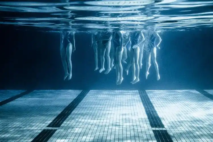 花样游泳者的梦想水下世界