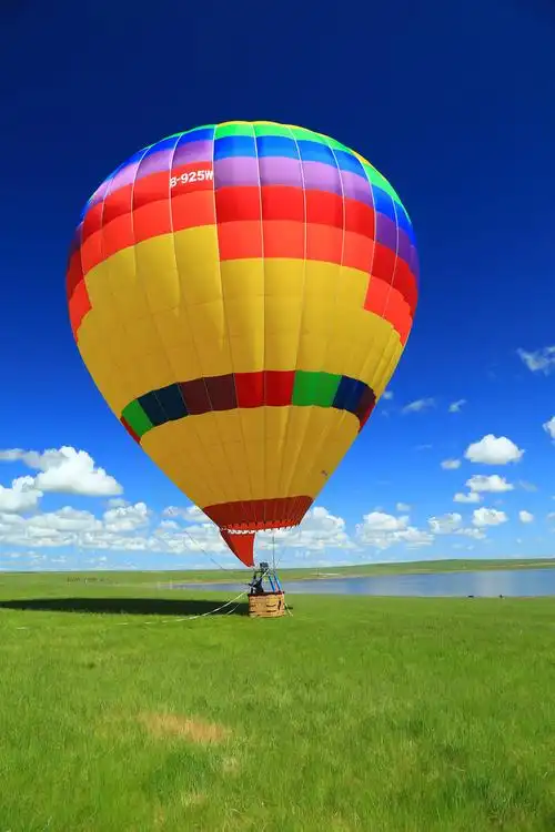 内蒙古呼伦贝尔市呼和诺尔旅游景区2021年6月11日试飞热气球圆满成功