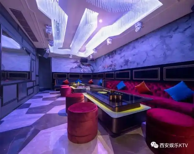 3楼包厢消费1280员工人数:160-200包厢数:68西雅图国际音乐会所特色