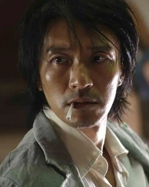 周星驰历经世间百态依旧不忘初心苦难自己忍受快乐送给他人