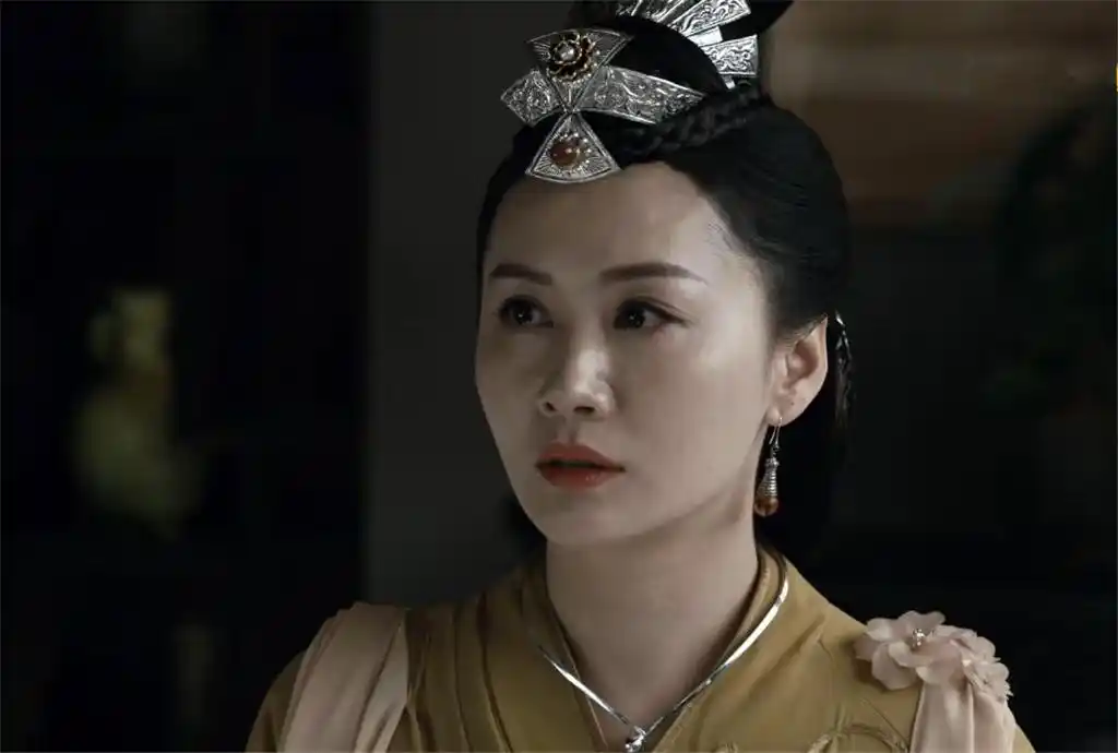 天龙八部6版甘宝宝各有各的美6版钟万仇新版最接近原著