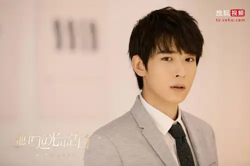 吴昊泽他在逆光中告白开播甜宠悬疑高糖来袭