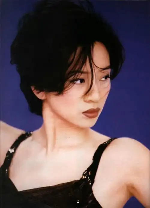 梅艳芳值得珍藏的高清照片美得雌雄难辨一定要看到最后