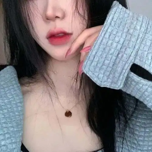 女生头像高冷霸气洒脱 很有气质女头像抖音