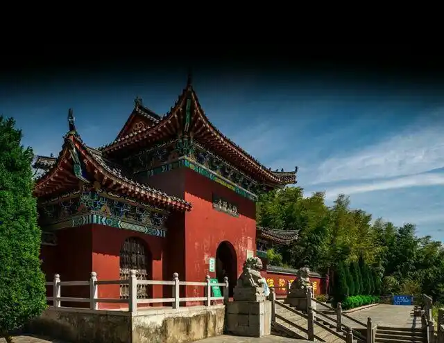 河南信阳陈淋子西九华山风景区随便玩随便嗨