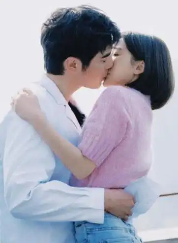 长相"精致小巧",实则"鹤立鸡群",这几位长腿男星藏得太深了