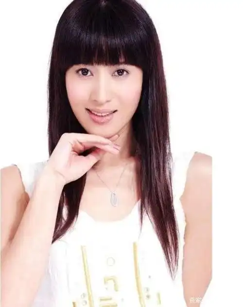 最美扈三娘郑爽:54岁仍单身,被称冻龄女神,现无人知晓