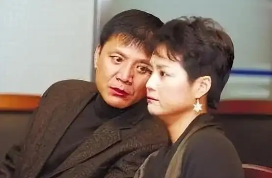 演员奚望:在继父刘之冰支持下离婚,带着女儿的她,如今生活怎样