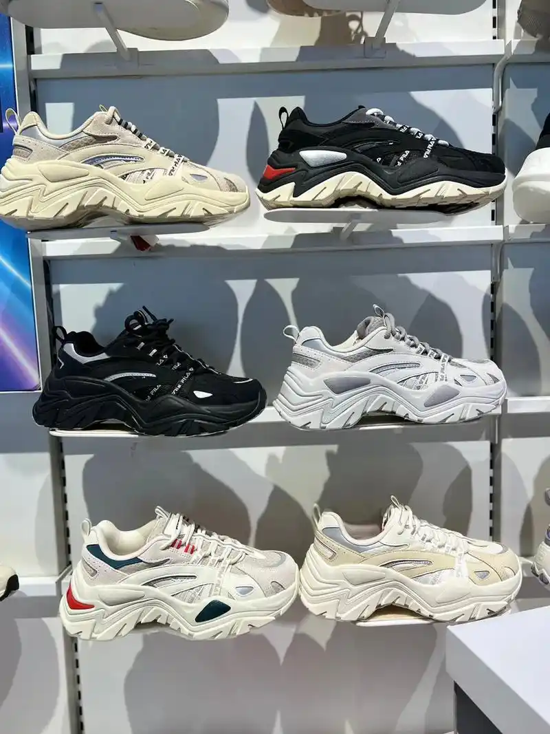 90579包邮  fila斐乐2021女士 鱼刺 ～运动鞋  - 抖音