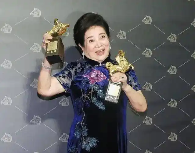 盘点历届金马奖影后获得者(12-20年)周冬雨马思纯史无前例双影后_电影