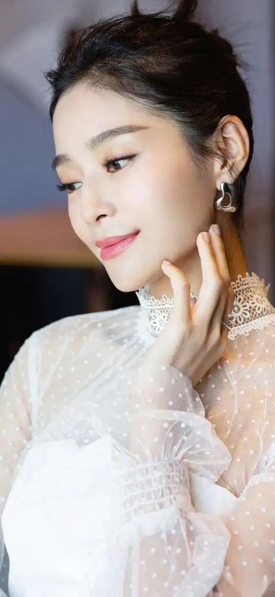 王媛可和袁姗姗真的很像!