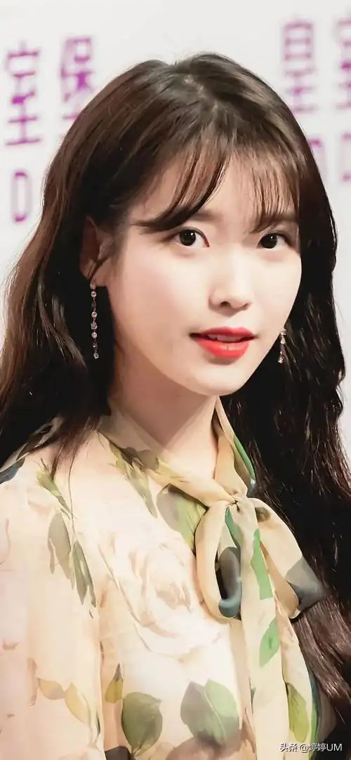 iu李知恩,美丽性感又可爱迷人,小姐姐简直太惊艳了