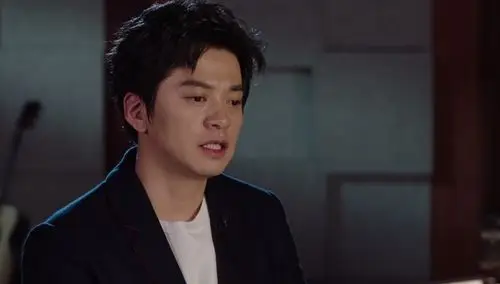 今年的李健比往年又幽默了一些