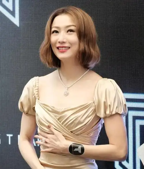"减肥过度"的10位女明星,瘦了之后,简直惨不忍睹