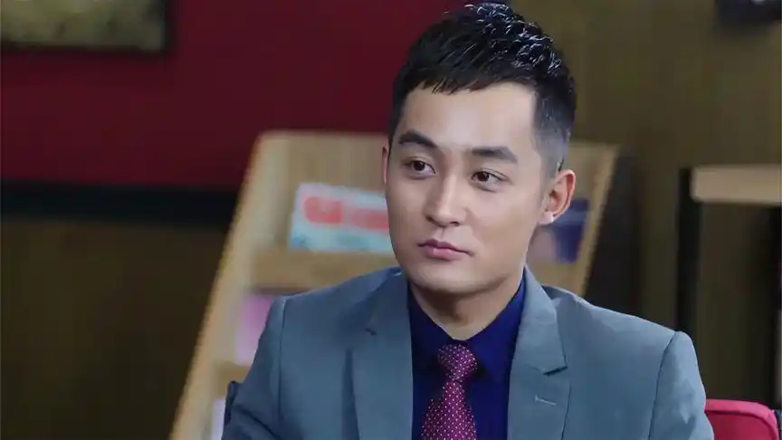 风光大嫁:隋然问宁馨恨他吗,她的回答令隋然愧疚,直接拿出张卡