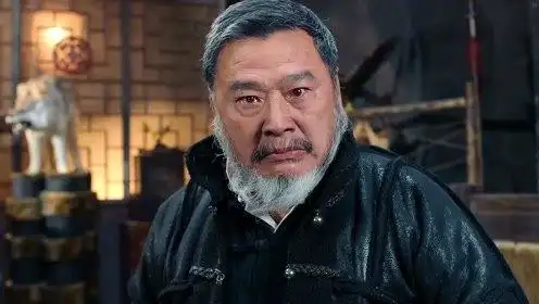 丁大命:大当家放走狼叼,谁料独眼龙还有一口气,在背后打冷枪