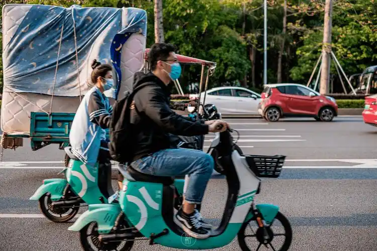 承载着电驴爱情的南宁共享电车不配拥有姓名吗