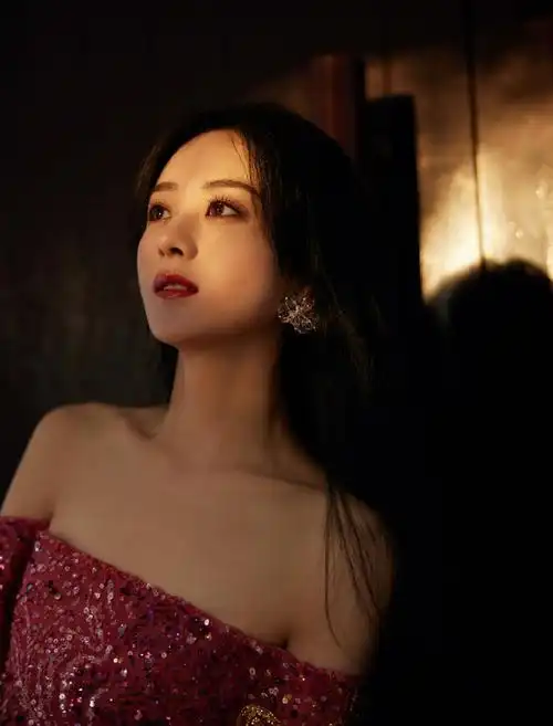 赵丽颖流光缤纷亮片长裙##星光大赏