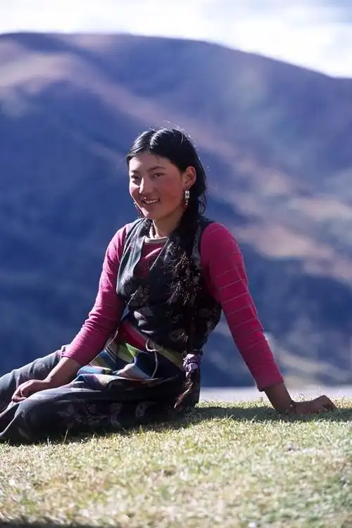 梦回香巴拉———美丽的高原红·桑珠卓玛