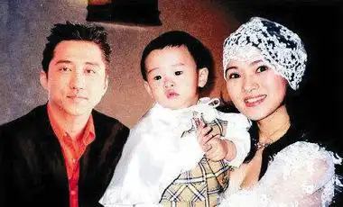 哈林插刀前妻伊能静 前妻回应:相爱不相害