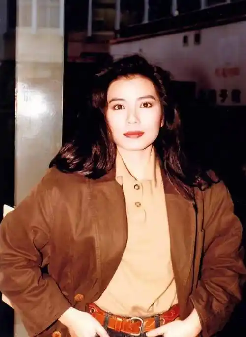 原创那一年张国荣爆火林青霞被徐克发掘周润发成为全港笑话