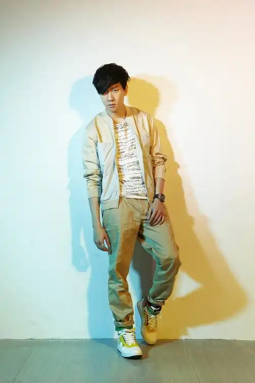 谁有林俊杰这张图片的原图 请发到我的邮箱里1353849369@qq.com