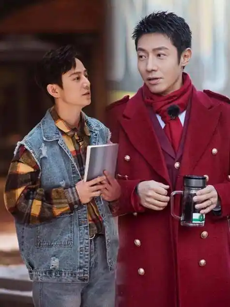 何炅撒贝宁元宵同框,猜中绝妙灯谜.