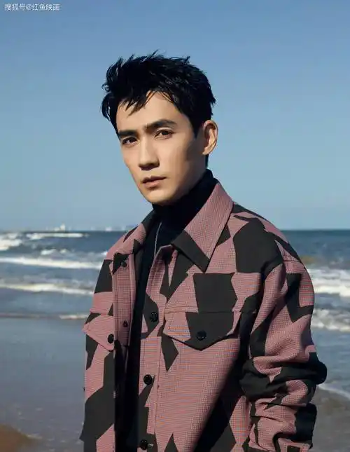 朱一龙 秀场造型写真