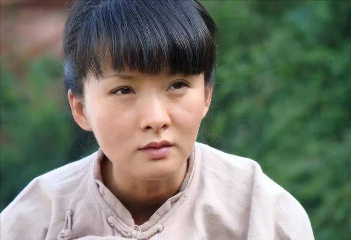 谢兰:和师小红坚持丁克12年愁坏母亲,39岁意外得子全家乐开怀