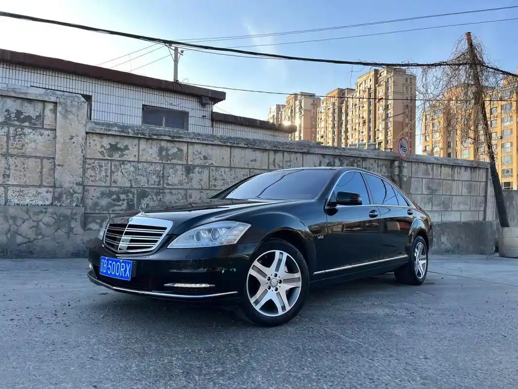 2011年奔驰s600l 2011年奔驰s600l,大连一手车,全程记录,两处划痕喷漆