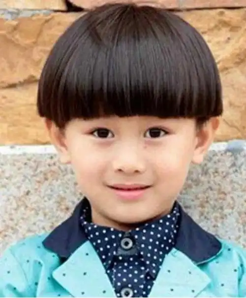 1-3岁男孩适合哪种发型?