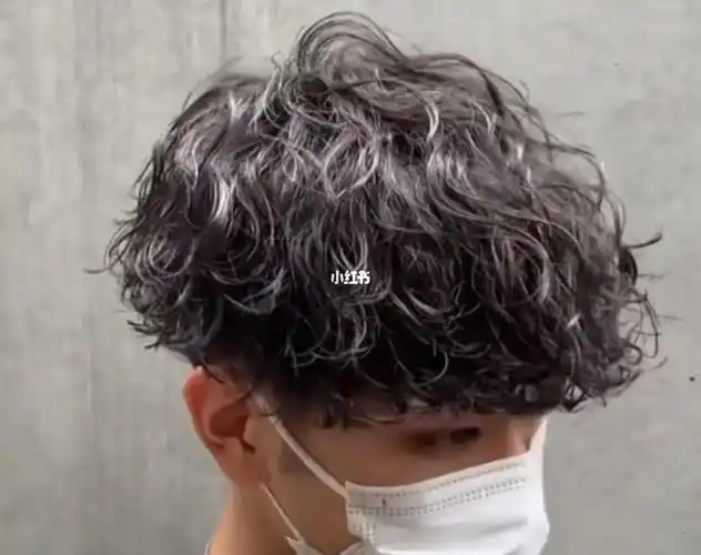 三七分男士卷发