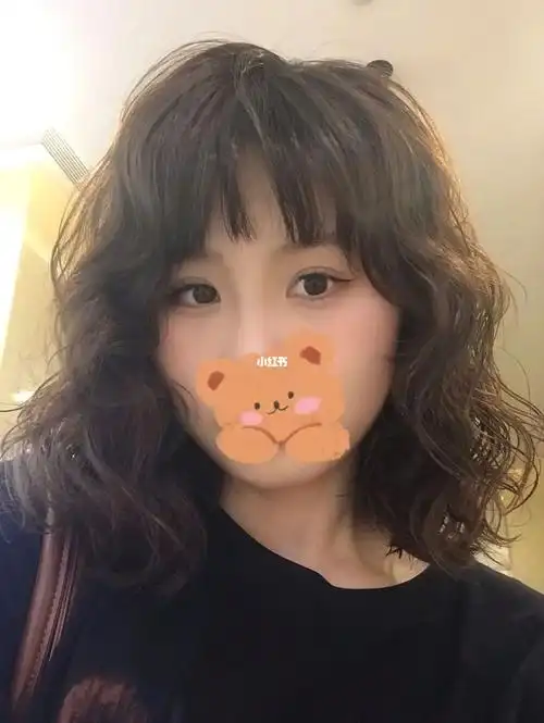 中短发法式烫发蛋卷头甜美温柔蓬松显发量