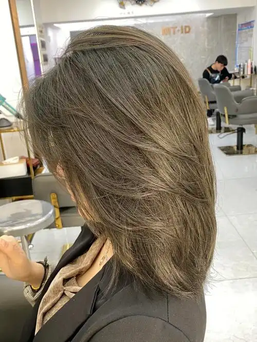 雾感亚麻发色推荐