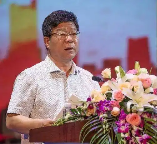 渭南市委常委,中共富平县委书记郭志英致辞助力富平教育向优质均衡