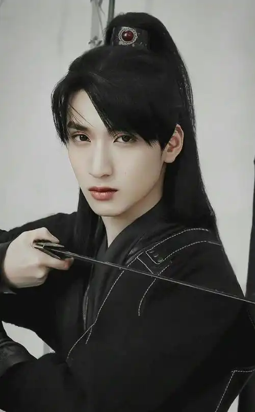 时代少年团古装造型合集#严浩翔古装造型小合集～一身正气的武侠江湖