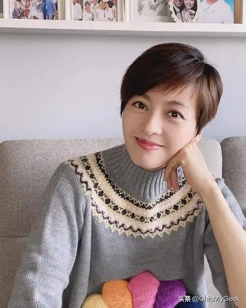 50岁陈慧琳复出一点没老同代港圈女歌星她变化最大