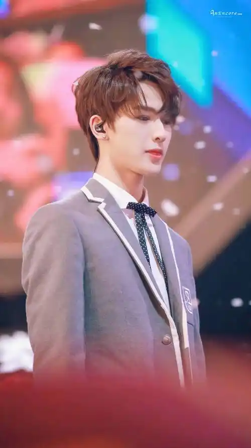 偶像练习生theo朱正廷