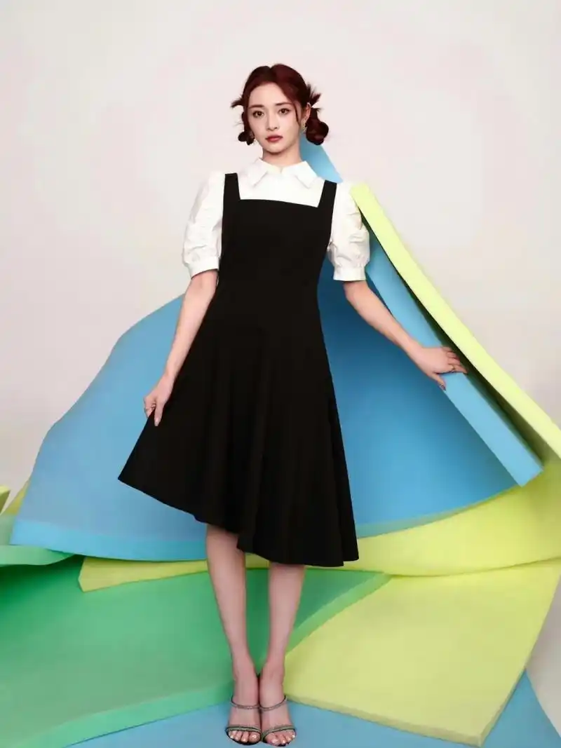 周洁琼  高跟凉鞋美脚