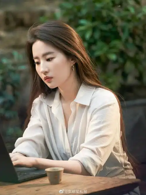 终于能看到穿「好看」现代装的天仙了#刘亦菲首部现代剧来了