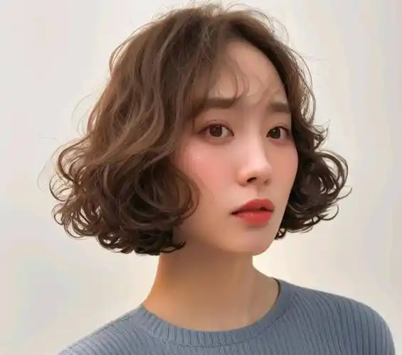 发型烫来烫去,最美还是波波头烫发,瘦脸时尚还洋气