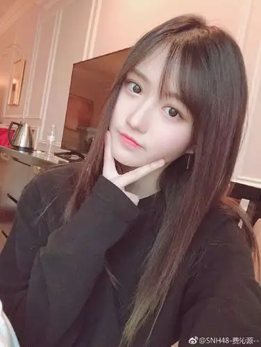 四千年一遇的美少女——费沁源