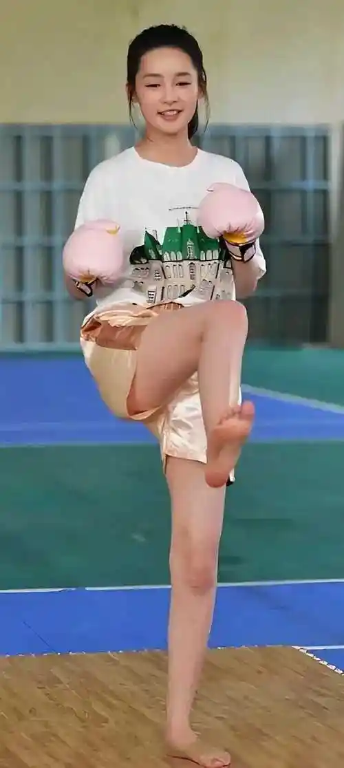 清纯女神—李沁