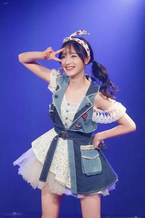 谢蕾蕾1201生日快乐